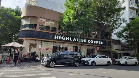 Cho thuê nhà mặt tiền calmette, quận 1, dt 10x10m, 1 trệt, 1 lầu. dtsd 200m2