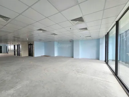 Cho thuê văn phòng 200m² tại mặt tiền bến vân đồn, quận 4, 0938 202 ***