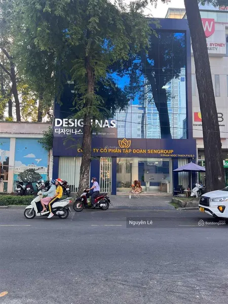 Cho thuê mặt tiền ngang 11m đường phạm ngọc thạch, ngay hồ con rùa, q3, giá 80 tr/tháng