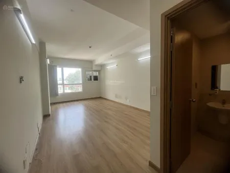 Văn phòng charmington q10 31m2 9tr5/th được đkgpkd xử dụng toàn thời gian 0901 430 *** loan