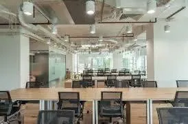Bql chính chủ cho thuê vp cornerstone, phan chu trinh, dt 100m2 200m2, 500m2. 0345 943 ***