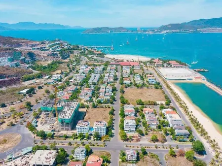 Bán biệt thự 4 tầng kdt an viên, gần biển nha trang , giá tốt,