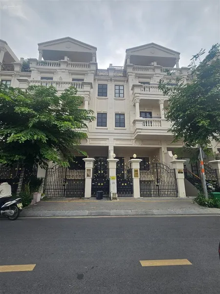 Căn nhà phố nội thất đẹp, có thang máy, rẻ nhất dự án còn sót lại, cityland park hills p. 10 gò vấp