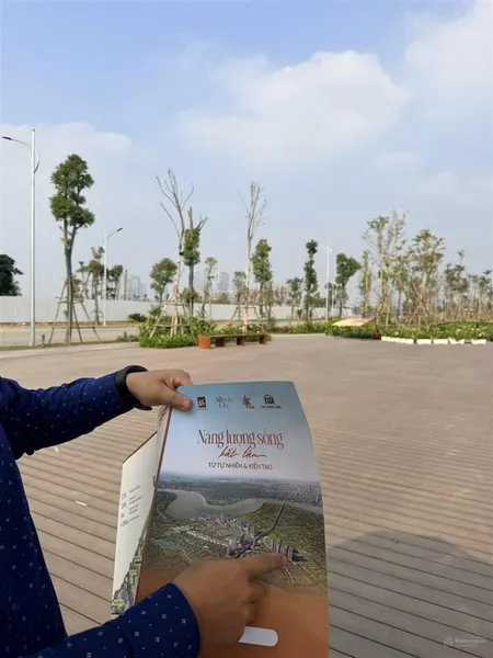 Cơ hội đầu tư lợi nhuận cao, sở hữu căn hộ 2pn tòa a3 tầng trung alumi view ecopark, giá 3.65 tỷ