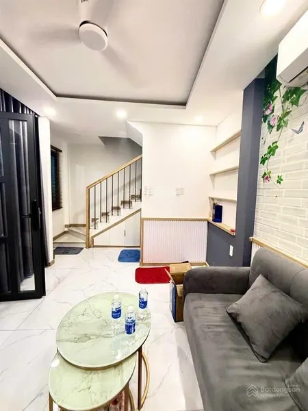 Nhà đẹp lung linh, full nội thất, sổ đẹp đề thám 18m2, 3tầng nhỉnh 3tỷ