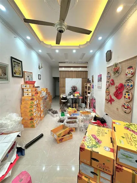 Bán căn hộ tập thể tầng 1 phố trung liệt, sổ đỏ 51m2, dtsd 75m, ô tô đỗ, kinh doanh. giá nhỉnh 6 tỷ