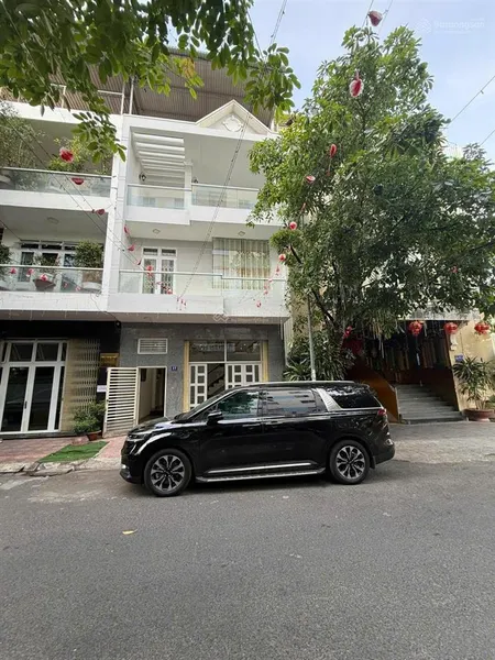 Bán nhà 102m2 5pn 5wc 8,5 tỷ đường b5 vđt đang có hđ thuê 0901 282 ***