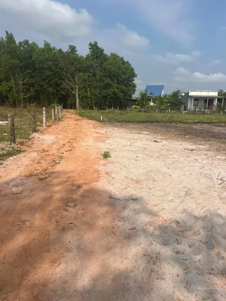 Bán đất giá rẻ nằm trong khu dân cư tân bình, la gi