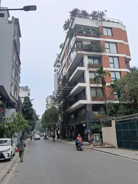 Bán đất diện tích 121m2 mặt tiền 10m khu phố tô ngọc vân tây hồ hà nội 0981 222 ***