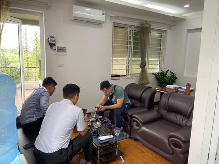 CHo thuê văn phòng mặt phố Tây Sơn, Đống Đa 100m 16tr có thang máy