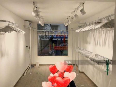 Cho thuê MP Nguyễn Du, 35m2 x 2 tầng, MT: 5m, giá thuê: 22tr, nhà mới, thuê riêng biệt, nhận ngay