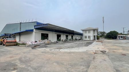 Tổng DT đất 13.600m2. Xây kho 6.400m2. Chỉ tính tiền kho. 100k/m2. PCCC tự động, cont 24/7