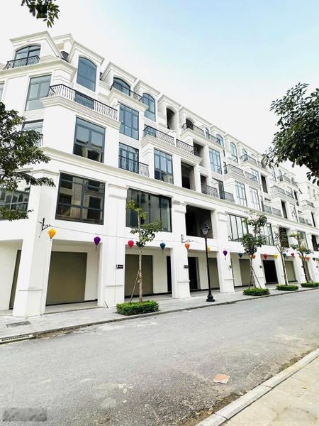 Cho thuê phòng trong KĐT Hinode, cách DHCN 1,5km giá từ 3,5 tr/ tháng. LH 0966675488