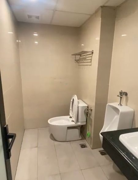 VP 60m2 Lê Trọng Tấn ngã tư Sở 12tr xuất hóa đơn