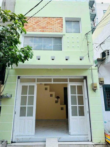 Cho thuê nhà 1/ đường số 9 - bình long - 4x12m 2 tấm 2pn - ngay lê thúc hoạch,kênh nước đen