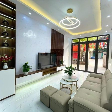 Cho thuê nhà * 35m * 5 tầng * 9tr/t. hộ gia đình phố xốm , phú lương, hà đông