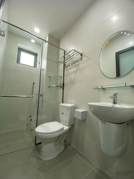 Cho thuê nhà mặt phố 330m2, 4 tầng, chính chủ