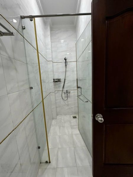 Cho thuê nhà mặt tiền Bắc Sơn - Vĩnh Hải, Nam Nha Trang DT: 108,9m2 ngang 5m đường 16m