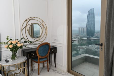 Cho thuê căn hộ diện tích rộng 119 m2, view góc cầu sông Hàn, tòa nhà Bạch Đằng complex