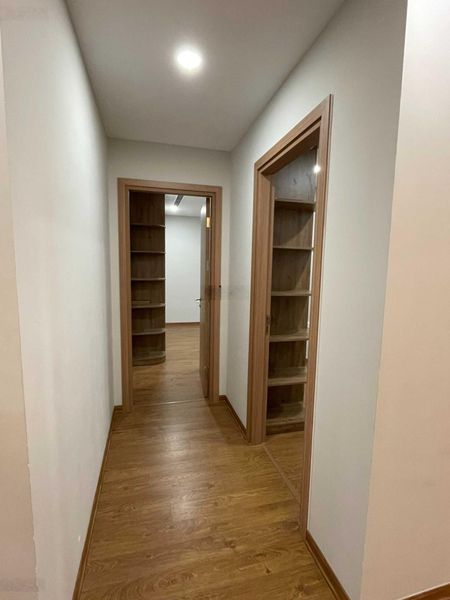 Hiếm: Cho thuê căn hộ 135m2, 4PN, 3WC đồ CB tại The Park Home, giá 24tr/th. Liên hệ: 0899511866