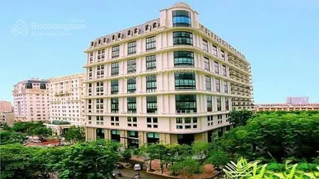 Nhà em bán căn hộ 175m2, 3pn góc view đẹp tòa pacific 83 lý thường kiệt gái 98tr/m2. 0888 486 ***