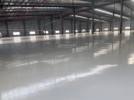 Cho thuê kho xưởng lớn diện tích 2400m2 khu công nghiệp tân bình