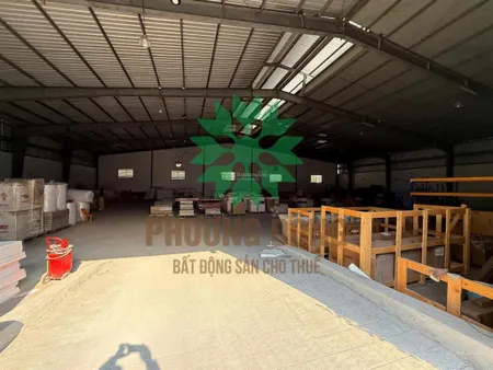 Công ty cho thuê showroom đẹp, nhà xưởng mới 2500m2 đại lộ lê nin