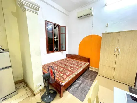 Chính chủ cho thuê phòng ngõ 594 đường láng, 23m, wc khép kín, full đồ. đt/zalo 0904 043 ***