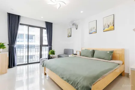 Full đồ, máy giặt sấy riêng, ban công to rộng, view thoáng, 1 phút đi bộ ra tới hồ tây