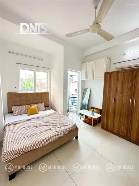 Cho thuê phòng bancony gần trường đh kinh tế isb, chung cư horizon q1