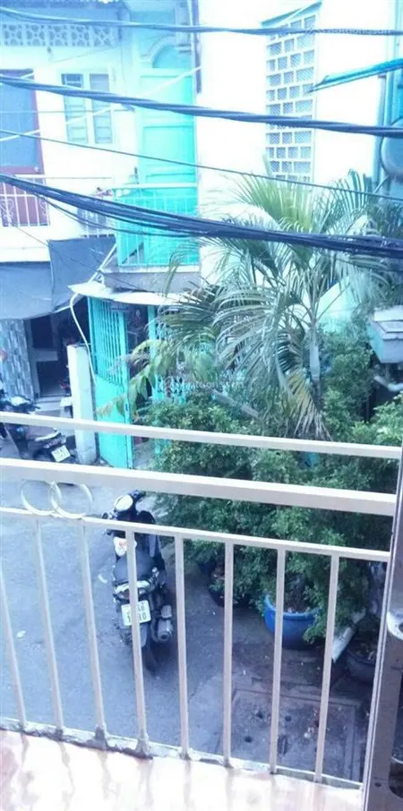 Cho thuê nhà nhỏ riêng biệt bà hom quận 6, hẻm xe hơi đến nhà, điện nước giá nhà nước