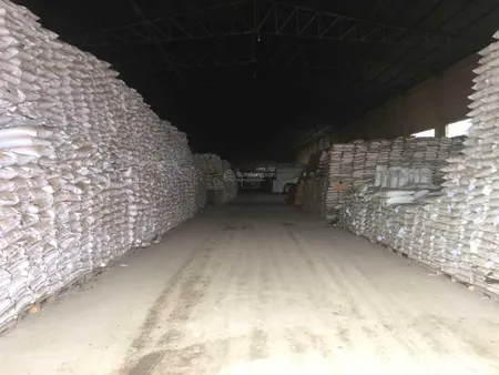 Strans cho thuê kho phân bón tại dĩ an bình dương gần ngã 3 tân vạn, tổng kho 5000 m2, giá rẻ