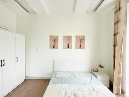 Phòng ngủ 45m tách bếp thang máy full nội thất cộng hòa ngay etown tân bình