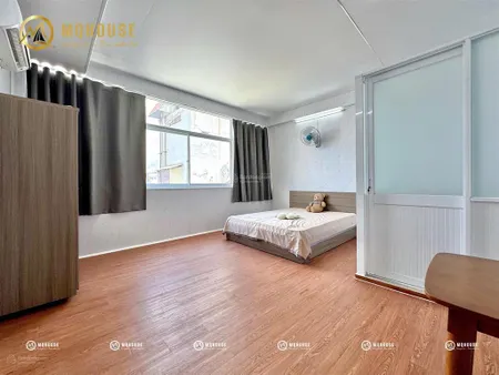 Phòng đẹp full nội thất.full dịch vụ tiện ích.thang máy hoàng hoa thám gần khu k300