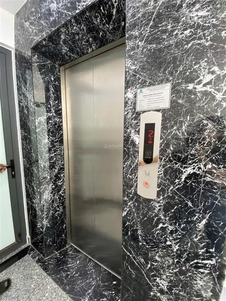 Cho thuê phòng cao cấp cmt8, q.3 (giá 3,5 tr 5 tr/tháng). 0989 023 *** (cô nga chủ nhà)(mtg)