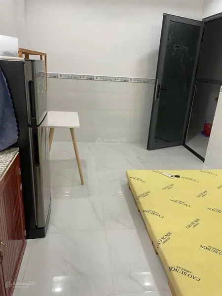 Cho thuê phòng trọ tại đường tân sơn, 3,3 triệu, 18m2, đẹp, đầy đủ tiện ích