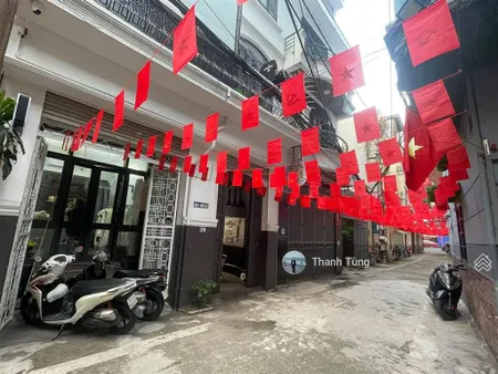 232 tôn đức thắng ô tô đỗ cửa,cách mp có 15m, nội thất cao cấp,sạch sẽ,văn minh,an ninh tốt,pccc