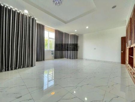 CHO THUÊ NHÀ: Hẻm 18A Nguyễn Thị Minh Khai, Đa Kao, Quận 1 - THANG MÁY.