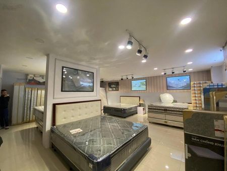 Cho thuê nhà mặt phố Trần Khát Chân, DT 85m2x5 tầng, MT 9m, Giá 100tr, LH 0968896456