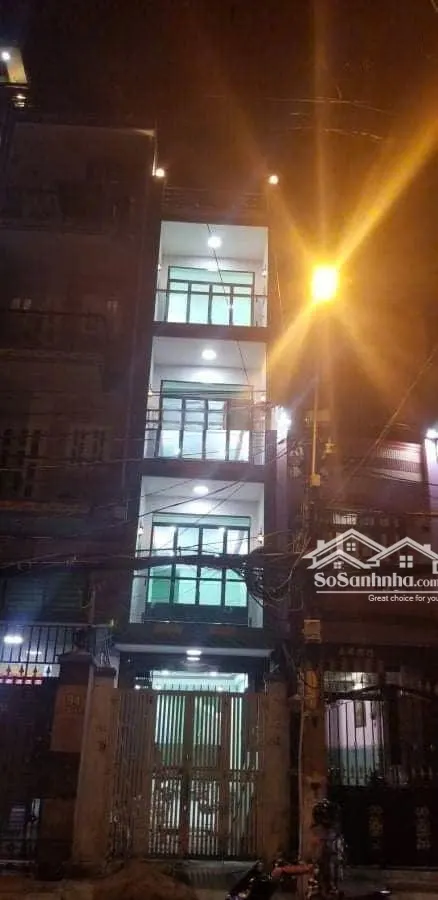 Nhà Mặt Tiền Ngang 3m Dài 20m. 3 Tầng, 1 Sân Thường. 6 Phòng Toilet Trong Phòng. 7 Toilet, Nhà Mới
