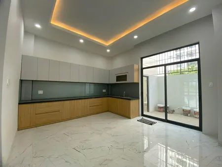 Cho Thuê Nhà Mặt Phố 330m2, 4 Tầng, Chính Chủ