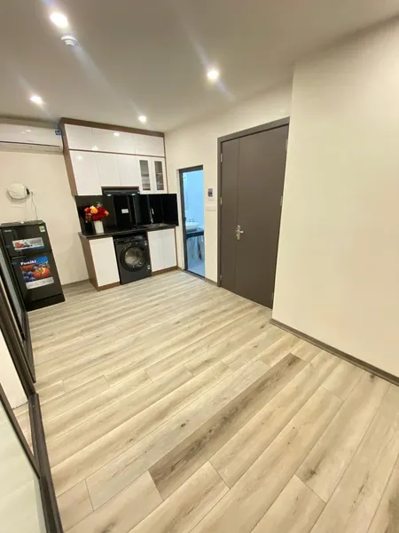 Toà Mới 2 Ngủ 1 Khách Phố Núi Trúc , Ba đình . Full Nội Thất , Oto đỗ Cửa . Giá Chỉ 12tr