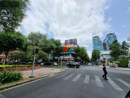 SIÊU HIẾM - GÓC 2MT số 156 Pasteur với Lý Tự Trọng, Quận 1, DT: 12x16m, 1 trệt 1 lầu, DTSD: 400m2