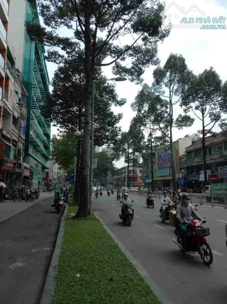 KHÁCH SẠN 3 SAO ⭐️⭐️⭐️ 65 PHÒNG- TRẦN HƯNG ĐẠO, QUẬN 1- NGANG 10M- GIÁ: 1 TỶ/TH