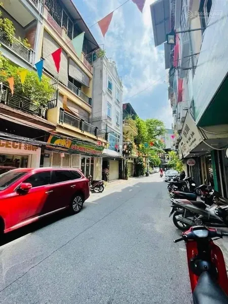 Bán nhà ngõ núi trúcba đình, 324m2, mặt tiền 10m, xây building đẹp!