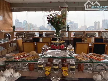 CHO THUÊ KS 4 SAO - CÓ 125 PHÒNG- 2 MẶT TIỀN LÝ TỰ TRỌNG- 15 TẦNG- GIÁ: 3,5 TỶ/TH