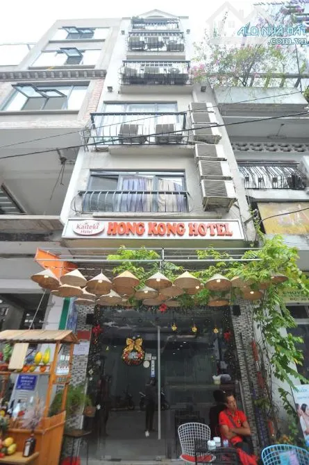 CHO THUÊ KHÁCH SẠN ĐƯỜNG BÙI VIỆN Q1, DT 4x22M, TRỆT 6 LẦU TM PCCC, GIÁ 220 TRIỆU