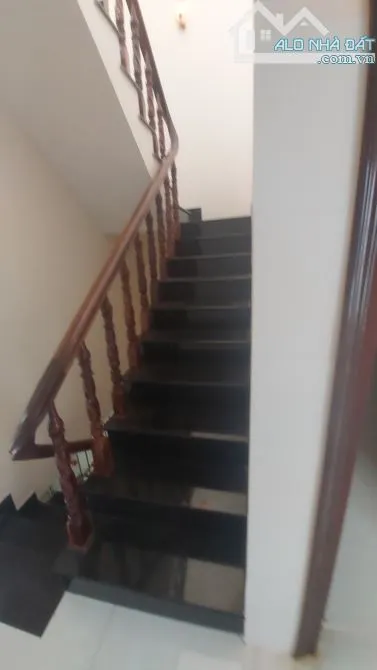 CHO THUÊ NHÀ HẺM ÔTÔ – Đ.Lê Quang Định, P.THẮNG NHẤT – 1T1L 1 TUM – 100 M² – 6,5tr/tháng