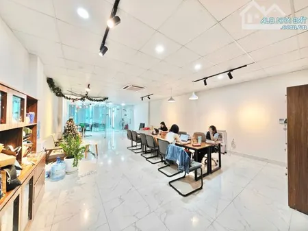 CHO THUÊ SÀN VĂN PHÒNG TẠI NGUYÊN HỒNG, ĐỐNG ĐA DT 100m2 – GIÁ CHỈ 17 TRIỆU/THÁNG