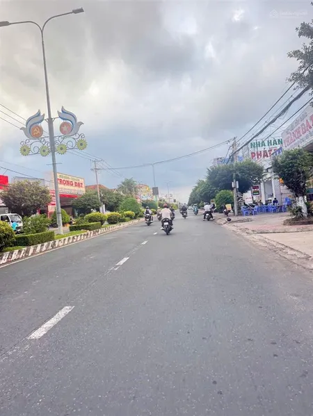 Đất nền đẹp ở phạm thái bường, 2,6 tỷ, 95m2, pháp lý đầy đủ, tp vĩnh long